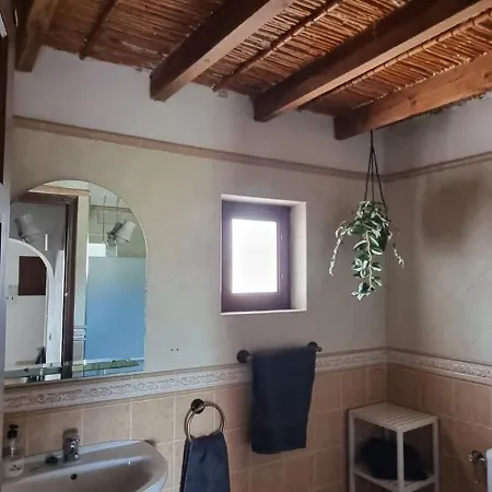 Sfeervolle Cortijo La Camarilla, Prive Zwembad, Landelijk En Rustig Holiday home