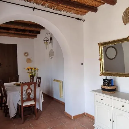 Holiday home Sfeervolle Cortijo La Camarilla, Prive Zwembad, Landelijk En Rustig *